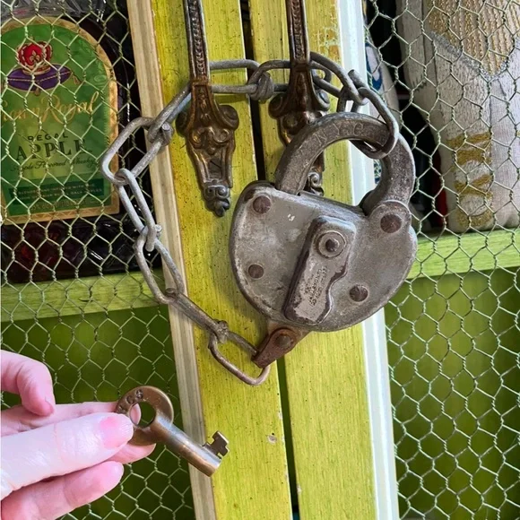 Vintage E.T. Fraim Padlock with Key **Works** Scarce Collectible - Picture 13 of 14
